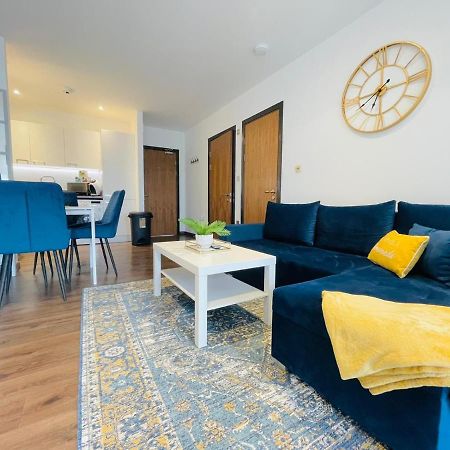 Park Street Apartment Luton By Hostaguest Luton (Bedfordshire) Exterior foto