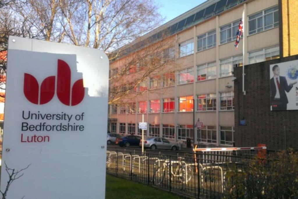 Park Street Apartment Luton By Hostaguest Luton (Bedfordshire) Exterior foto